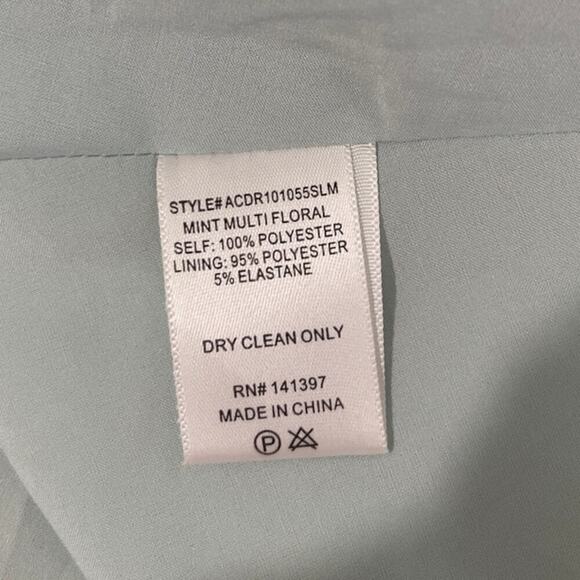 ASTR Garland Floral Front Cutout Puff Sleeve Mini Dress in Mint - Picture 8 of 8